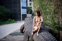 【Uncensored Photo Collection】Slender beauty challenges naked exposure in museums and cities. 93 sheets in total, with zip.