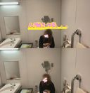 유루카와 여자의 비밀 자위 11분! ! [개인 촬영] 왠지 멋지지 않나요? 아、、、 이거... ~상업시설 내 화장실~