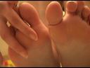 【CF】Woman showing the soles of her feet #009