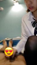 [] 使用智慧手機進行個人拍攝 [我有一個穿著制服服裝的超然女大學生女孩，最後被足交和吐痰折磨] 04：29