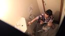 【Hidden camera】The video that was secretly filming the toilet was washed away!?　Deletion Caution