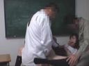 真實事物的整個故事●放學后在教室里拍攝女學生被強姦的鏡頭是一個背景故事洩露...... 陰莖插進青少年！ ！！　3名女學生