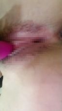 Actress? Model? You're definitely not an amateur, are you?! As a result of a beautiful goddess taking a selfie of merciless close-up vibrator masturbation that exceeded our expectations ...