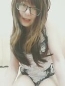 An undisputed amateur glasses goddess of Hong Kong who made Giru ○ Ne-chan cute to the maximum not only shows her, but also shows masturbation using a!