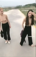 【Uncensored】The culmination of youthfulness! !! Two couples go on a graduation trip and get excited and girls are exposed ww (* '艸') After that, they line up and line up outdoor SEX wwww