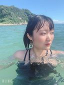 Net idol "Maru-chan" personal photo book [Finally nipples]