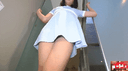 하얀 무릎 양말을 신은 미친 듯이 귀여운 일본 쉬 메일 여왕 SEX