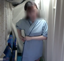 【個人拍攝】豐滿OL美女換考服的隱藏照片