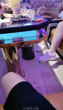 Chinese karaoke sex too lewd to exchange her with friends!