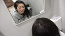 [高清高畫質] 一個進入發情期的業餘女孩乞求在廁所裡噴一口和生噴！ ！！