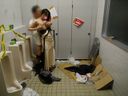 【Hidden Photography】 Semen seeding ♪ in the of a hostess who loves at SEX spot [Public toilet] ☆ Review benefits available ☆