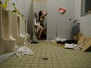 【Hidden Photography】 Semen seeding ♪ in the of a hostess who loves at SEX spot [Public toilet] ☆ Review benefits available ☆