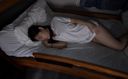 [3DVR 아마추어 카탈로그 (6)] Part.1 여성의 몸 감상 나이트 크롤링 버전 무방비한 큰 자고 있는 큰 젖꼭지의 내향성 젖꼭지를 뽑아 차분히 관찰