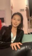 【Live Chat】Beautiful sister with outstanding style delivers masturbation!!