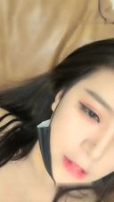 【Live Chat】A beautiful sister with black hair masturbates seriously with a huge! !!