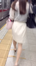 個人撮影　電車でスタイルが好みのOL美女を見つけたので後をつけてみた