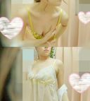 A beautiful half-girl similar to Tondol Rei ~ My daughter is 、、、 in a troubled dress ...　　　My shop's fitting room 245