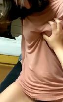 Only honesty is the best! A raw and half-hearted video in which an amateur woman who seems to have crossed Hong Kong-type naivety and naivety is rubbed while rubbing her while being clothed ...