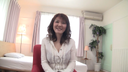 【Mature woman】A mature woman with no money at this time appears in a naughty video