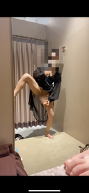 ※ Request [Married woman amateur] masturbation in the fitting room The clerk noticed