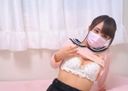 몸집이 작은 유니폼 미소녀가 라이브 채팅으로 에로틱을 전달! !