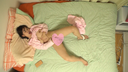 [隱藏攝像頭]一次♡豐滿活躍的JD氣喘吁吁，從粉紅色睡衣中突出！ ！！