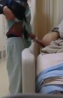 ★ 【개인 촬영】현립 병원 27세의 간호사와 의사가 아무도 없는 병실에서 퇴근 후 몰래 생 하메 촬영