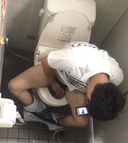 Personal photo: Handsome college student (about 19 years old?) in a certain university toilet? Monitoring the masturbation site of
