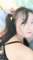 一個圓臉、崔波查、雙胞胎、全身漁網襪（襠部w部沒有布）的中國女孩充分利用她的色情身體讓男朋友感覺良好www