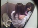 ● Lesbian girls in the toilet ● Students