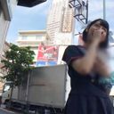 《個人撮影》ビラ配りしてるアイドルをナンパ◆玩具を当てると戸惑いながらも拒まず腰を浮かせながら大胆に絶頂！！