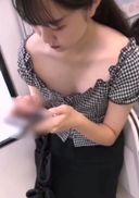 [Amateur college girl] I never thought I could see my nipples on the train. Very excited about the nipples that can be seen through the gap in the clothes