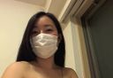 A beautiful girl with black hair delivers live chat erotic erotic! !!