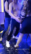 [Uncensored] 1 man 2 girls Karaoke threesome sex between mother and uncle!　2