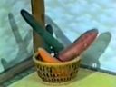 [20th century video] Back video of old nostalgia ☆ Love cucumbers too ☆ Cucumber, sweet potato, carrot insert Shaved shaved ☆ Old work "Mozamu" excavation video