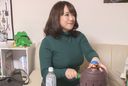 [Limited to 30 pieces] Individual shooting] Pick up a 100cm H cup soft big breasts wife and bring her into the room. Leaked video of a chubby plump healing married woman who was even vaginal shot with in her first affair Yukari 42 years old