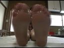 【CF】Woman Showing the Soles of Her Feet #147 GLD-039-03