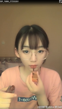 [Limited price reduction!! A big happening!!!!!!!! A very cute popular YouTuber forgets to cut the video after distribution and live-streams masturbation ww [Full view of]