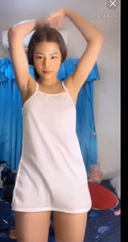 [未經審查] 一個非常可愛的泰國女孩犯了一個錯誤並上傳了一個與女性朋友俏皮拍攝的女同性戀視頻 ww 超級好和最好的 ww