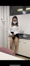 ※ Request [Married woman amateur] masturbation in the kitchen in the hot water supply room at work