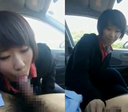 Petit sapo ♡ in the car College girl with a cute smile and a quiet college girl