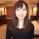 《素人》広島弁がカワイイ小柄スレンダー娘◆激しい高速腰振りで昇天！キツキツマ〇コに同時イキ！