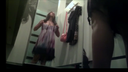 Overseas fitting room! Complete photography of a white woman trying on!