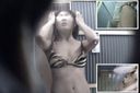 仲夏海濱別墅迷人的淋浴房隱藏攝像頭ᴗ ・第3部分