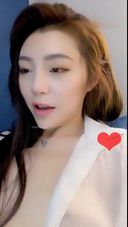 색백 피부의 미인 언니를 POV 채팅 전달! !