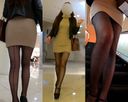 You can see your butt from the boldly cut out black pantyhose! Persistently touching the boiled egg skin butt with excellent touch! <Part 2>