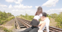 【Unrepaired】JD has exhibitionist sex while sticking out her on the railroad tracks and hits her skirt with her back