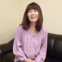 《熟女》小柄なスレンダー熟女◆電マで刺激されて色っぽい吐息交じりの喘ぎ声を上げる♪