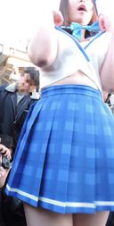 Cosplay 2016冬季超短裙大屁股被近距離包圍[視頻]事件2980