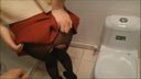 I had sex in the toilet of the apartment "I can't hear you, so I won't let you speak"